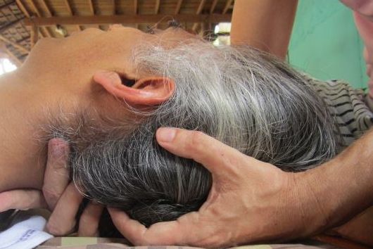 Training abdominal Chi Massage in Chiang Mai